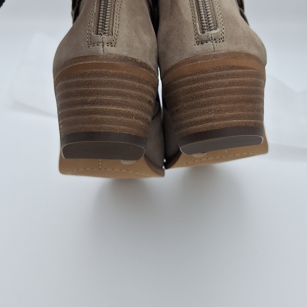 NIB VINCE CAMUTO Prestetta Bootie - Foxy True Suede, Taupe - Picture 12 of 16